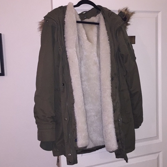 Long Tall Sally Jackets & Blazers - Women’s Army Green Parka (Detachable Fur)
